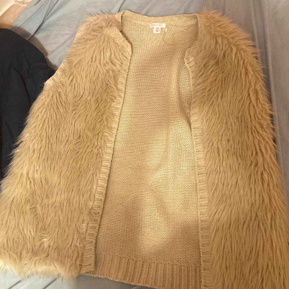 Faux Fur Vest in cream color